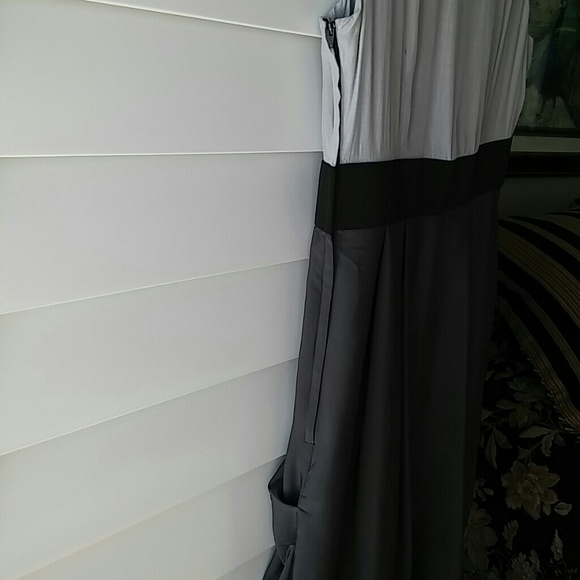 H&M Two-toned Kangaroo Dress - Picture 5 of 7